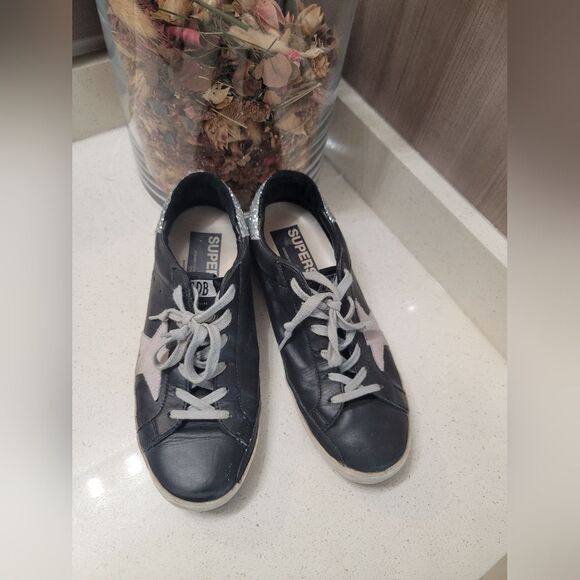 Golden Goose sneakers Sz 37 - Picture 1 of 13
